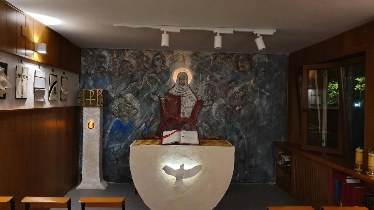 Wieczernik Dom Rekolekcyjny Ksiezy Pallotynow Swieta Katarzyna  Buitenkant foto