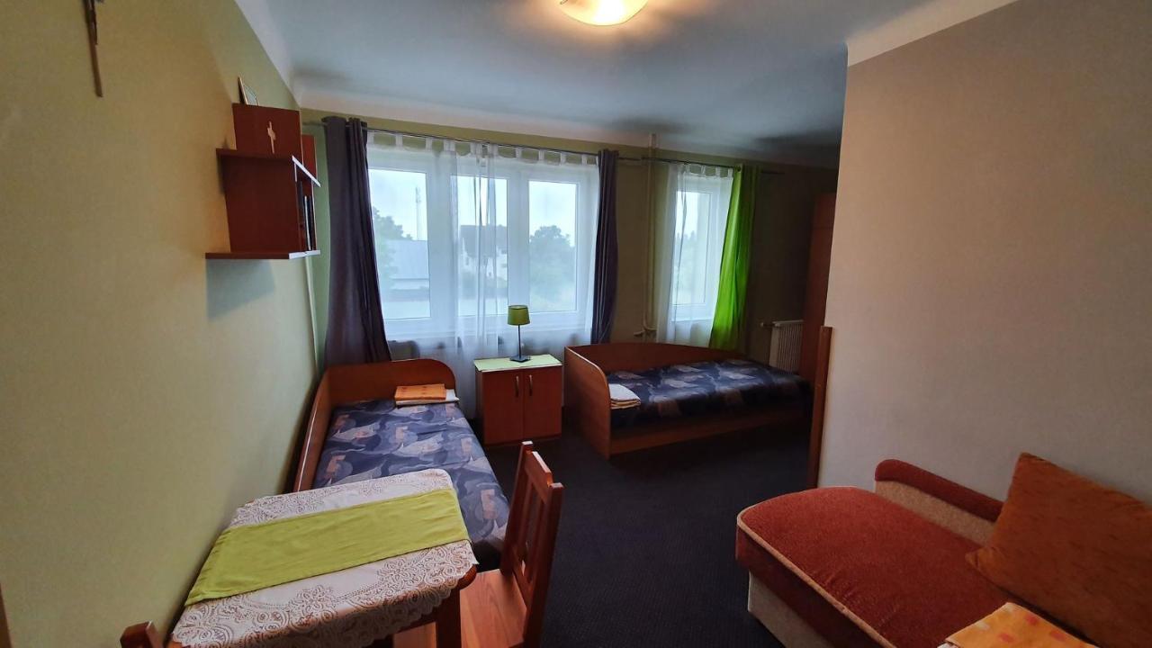 Wieczernik Dom Rekolekcyjny Ksiezy Pallotynow Swieta Katarzyna  Buitenkant foto