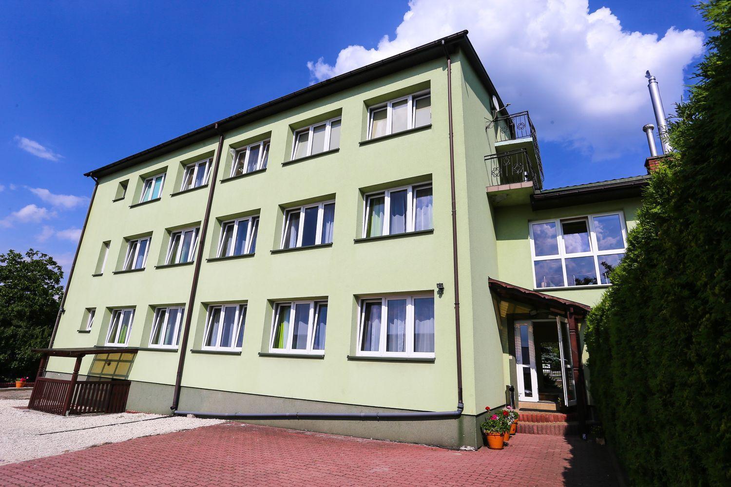 Wieczernik Dom Rekolekcyjny Ksiezy Pallotynow Swieta Katarzyna  Buitenkant foto